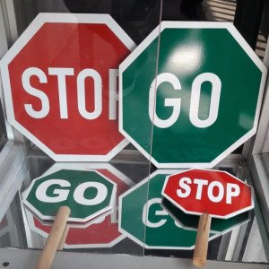 Temos todo tipo de placas de identificaçao