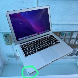 *MacBook Air (13-inch, 2017)*